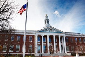 Χάρβαρντ-Τραμπ: Διακανονισμός 500 εκατ. δολαρίων και αποκατάσταση χρηματοδότησης