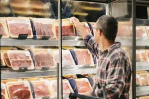 Aνατιμήσεις στο κρέας λόγω των μέτρων για την ευλογιά των αιγοπροβάτων