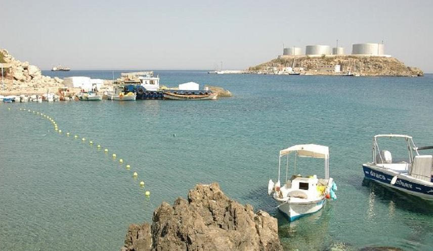 Kαλοί Λιμένες: Η θάλασσα που γλύκανε με  ένα καράβι ζάχαρη!
