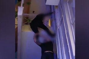 Καμίνια: Ένταλμα σύλληψης της 19χρονης αδελφής του 5χρονου που διασώθηκε από μπαλκόνι