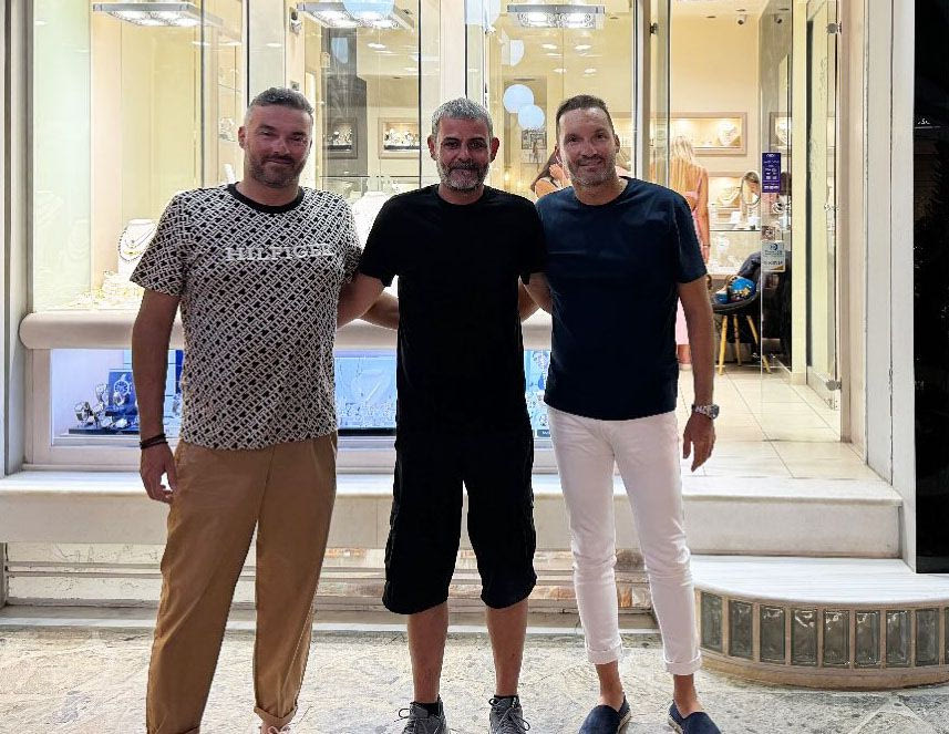 ΕΚΑΣΚ: Ανέλαβε τον Άγιο Νικόλαο ο Μάνος Καρλάφτης