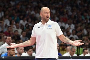 Σπανούλης: «Δεν υπάρχουν πολλοί 23χρονοι που δεν θέλουν να έρθουν στην Εθνική» είπε για Ρογκαβόπουλο