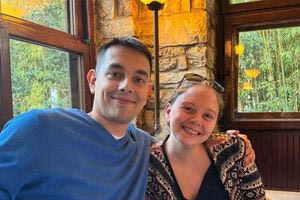 «Τίποτα δεν είναι ίδιο χωρίς εσένα» – Η συγκινητική ανάρτηση του Κώστα Σαμαρά με την αδερφή του, Λένα για τα γενέθλιά του