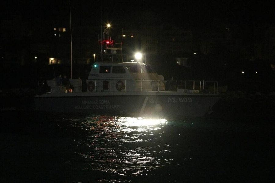 Βουλιάζει ιστιοφόρο ανοιχτά της Μυκόνου – Σε εξέλιξη μεγάλη επιχείρηση διάσωσης