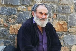 Συγκινητικός αποχαιρετισμός στον πρώην κοινοτάρχη Καστελλίου Γιάννη Λιονάκη