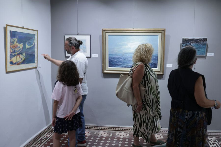 Την έκθεση «Μάτια του Αυγούστου» με έργα της Δημοτικής Πινακοθήκης εγκαινίασε ο Δήμαρχος Ηρακλείου