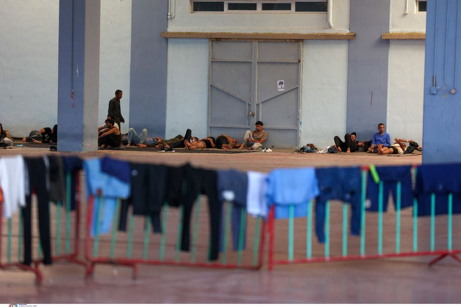 Στην Αγιά Χανίων οι 58 μετανάστες που εντοπίστηκαν στην Γαύδο