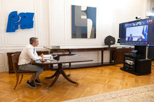 Μητσοτάκης στη τηλεδιάσκεψη με τους Ευρωπαίους ηγέτες: Πρώτη προτεραιότητα η κατάπαυση του πυρός