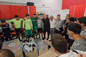 Η εμψυχωτική ομιλία Μπούση στους ποδοσφαιριστές του ΟΦΗ πριν τη σέντρα στις Σέρρες (vid)