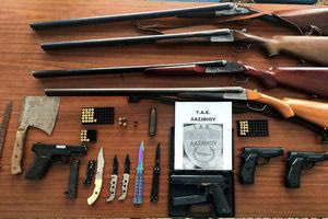 Οι μπαλωθιές αποκάλυψαν το μεγάλο οπλοστάσιο