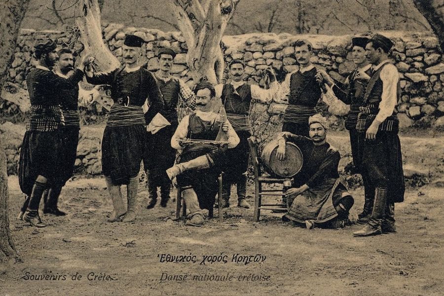 Καρτ ποστάλ με ιστορία: Όταν η Κρήτη ταξίδευε σε φακέλους και όχι σε οθόνες (φωτογραφίες)