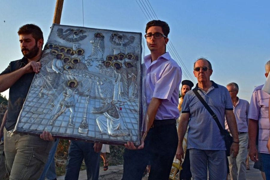 Πάσχα του Καλοκαιριού: Τα 500 ονόματα που έχει δώσει ο λαός στη Χάρη της Παναγίας