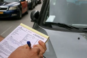 Δήμος Ηρακλείου: Ζητούσε από πολίτες να πληρώσουν κλήσεις για οχήματα που δεν τους ανήκαν!