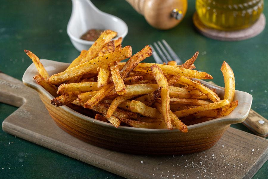Πώς να φτιάξουμε τραγανές πατάτες στο air fryer, σαν τηγανητές