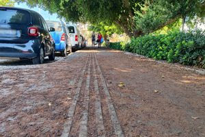 Πόση βρωμιά να σηκώσει ένα πεζοδρόμιο; (φωτογραφίες)