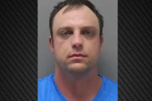 ΗΠΑ: Βίασε τη φίλη του επειδή αρνήθηκε να τον αφήσει να πιει το μητρικό γάλα για το μωρό της