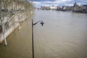 Γαλλία: Μυστήριο με 4 πτώματα που εντοπίστηκαν στον Σηκουάνα