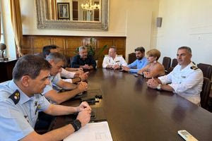 Στα Χανιά ο Αρχηγός του Λιμενικού Σώματος – Σύσκεψη για τη διαχείριση του μεταναστευτικού