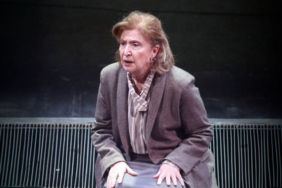 «Και σου είπα μην πάτε στο Καμάρι…» – Συγκίνηση για τον θάνατο της ηθοποιού Σοφίας Σεϊρλή από πνιγμό στους Φούρνους Ικαρίας