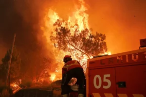 Πυρκαγιές στην Ευρώπη: Ρεκόρ με περισσότερα από 10 εκατομμύρια στρέμματα καμένα το 2025