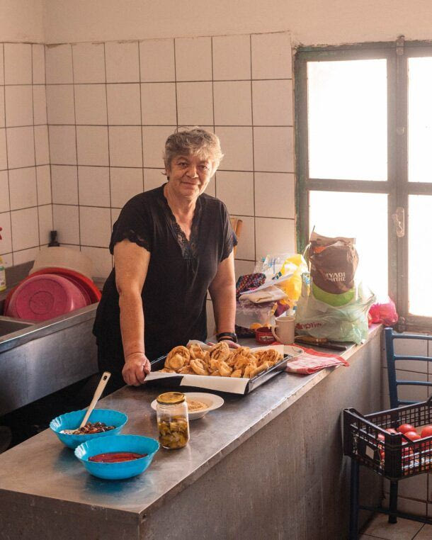 Από τους χοχλιούς ως τις σαρίκες: Ένα καφενείο στην Κρήτη που δεν άλλαξε ποτέ