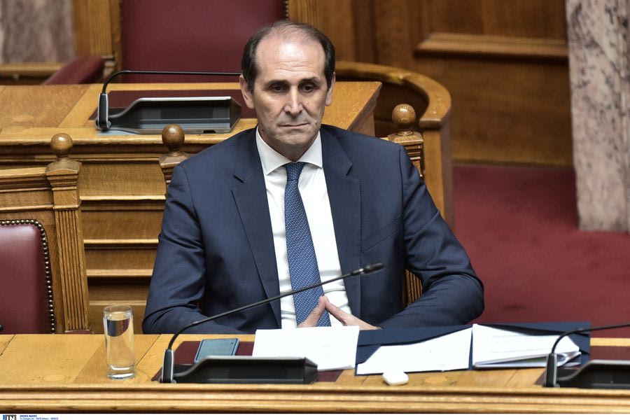 Οι αποχαιρετισμοί των κομμάτων της αντιπολίτευσης στον Απόστολο Βεσυρόπουλο