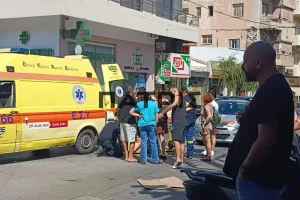 Τροχαίο στο κέντρο του Ηρακλείου με δύο δίκυκλα, ένας τραυματίας