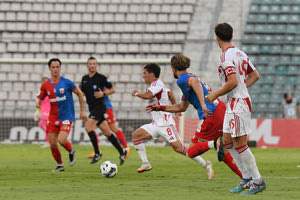 Super League: Με ηγέτη τον Τσικίνιο ο Ολυμπιακός πέρασε με 2-0 από τον Βόλο