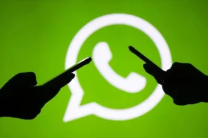 WhatsApp: Διαγράφηκαν εκατομμύρια λογαριασμοί απατεώνων