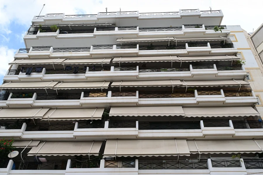 Παλαιό Φάληρο: Βρέθηκαν κηλίδες αίματος της 3χρονης στο διαμέρισμα στα Πατήσια