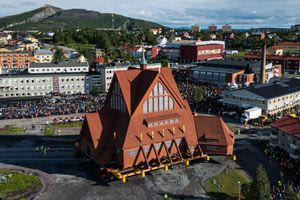 Σουηδία: Μετακομίζει η ιστορική ξύλινη εκκλησία της Κιρούνα