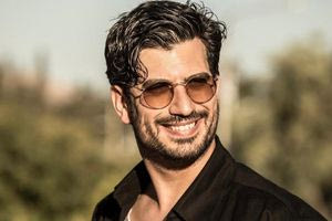 Ξεσήκωσε το κοινό στο Cicada Seascape Experience ο Γιώργος Ξυλούρης