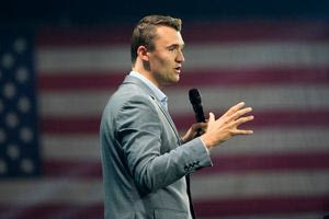 Πυροβολισμοί σε πανεπιστήμιο της Γιούτα: Στο νοσοκομείο ο σχολιαστής Τσάρλι Κερκ