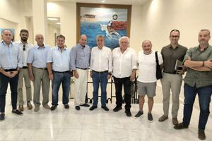 Με την νέα διοίκηση του Συνδέσμου Ξενοδόχων Κρήτης συναντήθηκε ο Περιφερειάρχης