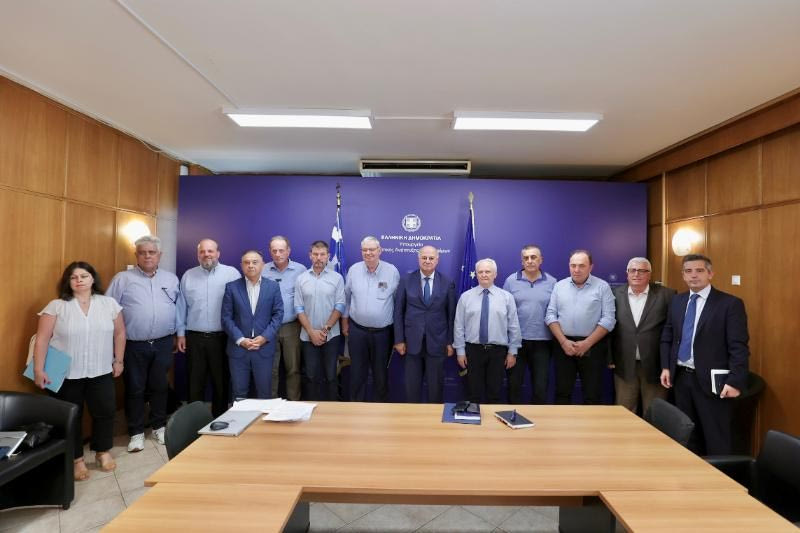 Σχέδιο δέκα ημερών για την αντιμετώπιση της ευλογιάς με σταθμούς απολύμανσης σε οδικούς άξονες και αυστηροποίηση μέτρων