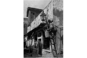 Οι φανοστάτες και τα φανάρια του Μεγάλου Κάστρου