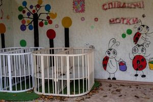 Μέσα στις «υπόγειες» παιδικές χαρές της Ουκρανίας τα παιδιά ψάχνουν το χαμένο χαμόγελο τους