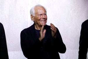 Τζόρτζιο Αρμάνι: Ξένοι celebrities αποτίουν φόρο τιμής στον «θρύλο» της μόδας