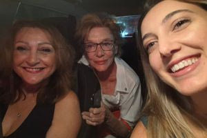 Είδαν την Μάρω Κοντού στο δρόμο και τους ζήτησε να την πάρουν μαζί τους λόγω της απεργίας των ταξί