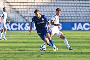 Super League: Τρομερή Κηφισιά νίκησε με ανατροπή τον Παναθηναϊκό στον Βόλο