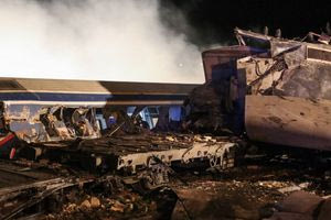 Τι σημαίνει το ότι έγινε δεκτό το αίτημα εκταφής για τα θύματα των Τεμπών