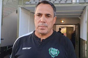 Παρελθόν από τον πάγκο του Γιούχτα ο Ανδρέας Σκέντζος