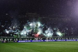 Super League: Με κόσμο το ντέρμπι «αιωνίων» στη Λεωφόρο