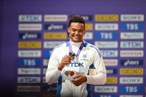 Εμμανουήλ Καραλής: Αναδείχθηκε κορυφαίος αθλητής στίβου στα Βαλκάνια