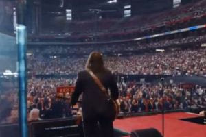 ΗΠΑ: Χιλιάδες Αμερικανοί στο στάδιο για την κηδεία του Τσάρλι Κερκ – Κεντρικός ομιλητής ο Τραμπ