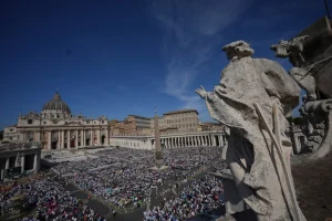 Ο Κάρλο Ακούτις έγινε ο πρώτος Millenial άγιος της Καθολικής Εκκλησίας – Δείτε στιγμιότυπα από την τελετή