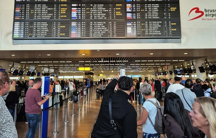 Ε.Ε.: Επιβεβαίωσε ότι επίθεση με λυτρισμικό είναι η αιτία για τις διακοπές λειτουργίας ευρωπαϊκών αεροδρομίων
