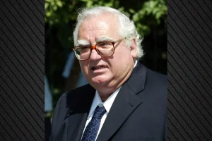 Έφυγε από τη ζωή ο Αλέκος Ακριβάκης, ιδρυτικό μέλος του ΠΑΣΟΚ και πρώην υπουργός