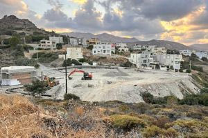 Τα έργα που γίνονται στο Αμμούδι επισκέφθηκε ο Δήμαρχος Μαλεβιζίου