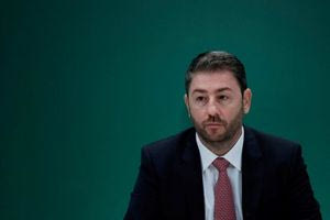 Το «κατενάτσιο» του Κυριάκου, τα μέτρα που…εξειδικεύονται αλλά δεν πείθουν, η πρώτη φορά του Νίκου και η περιζήτητη…Πυξίδα!